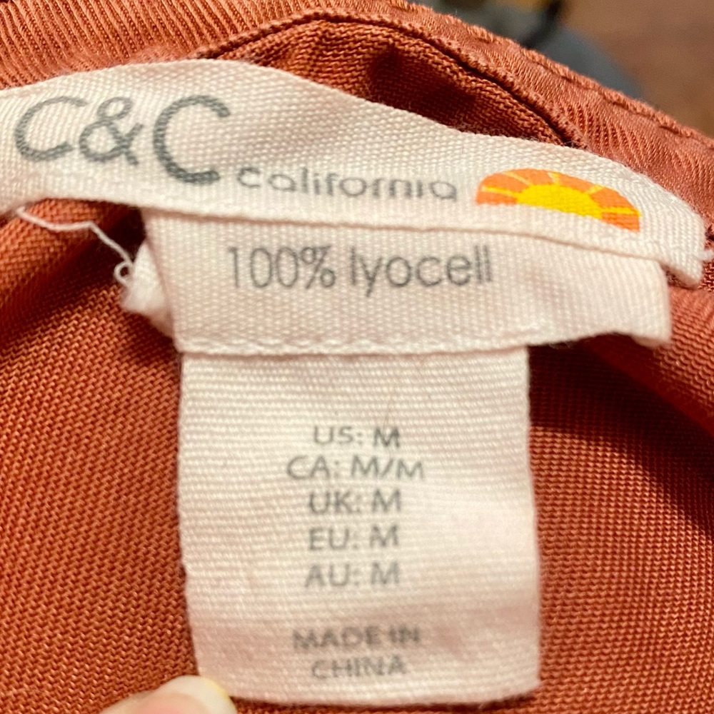 C&C California Button Up Top - Picture 4 of 6